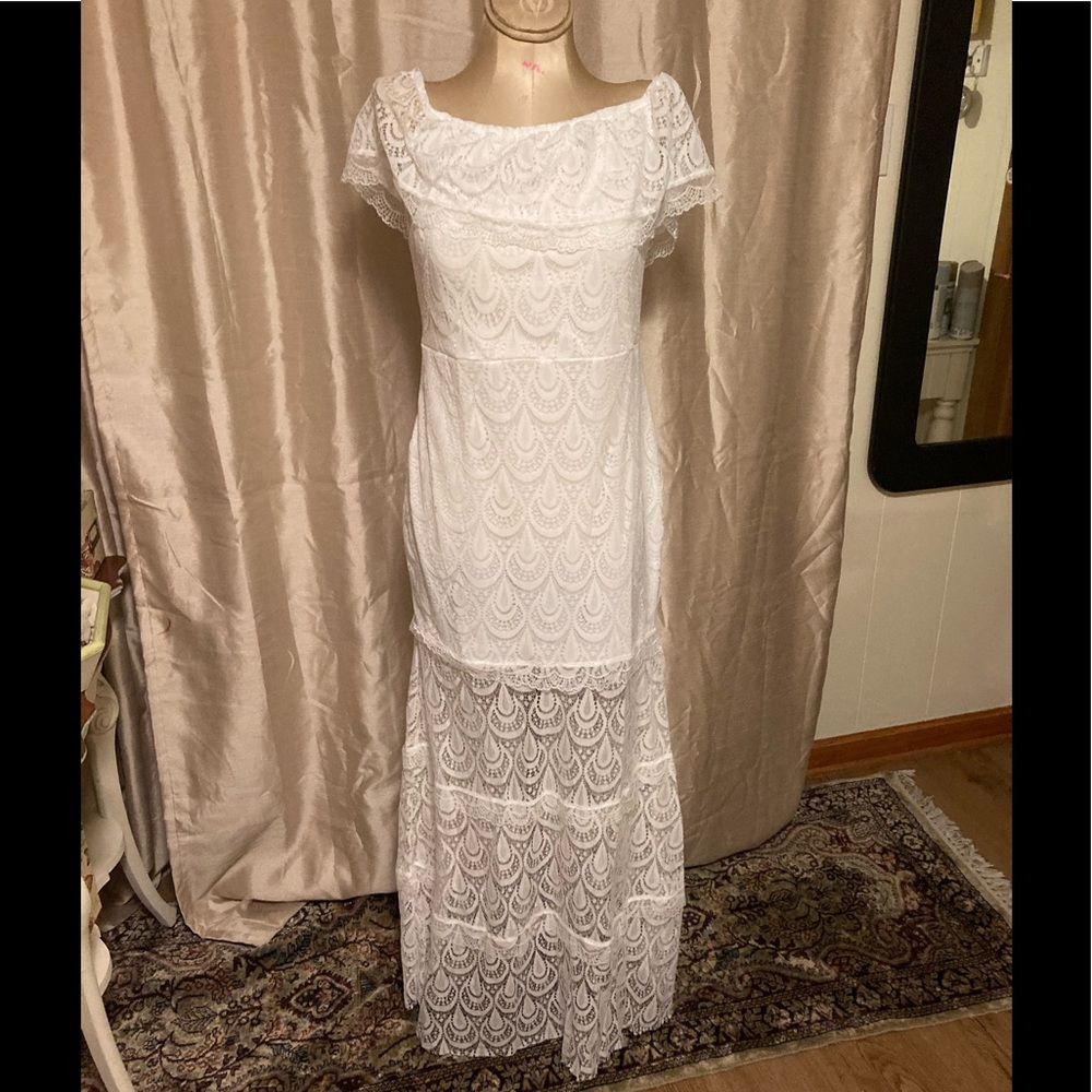 Off the shoulder white beach wedding gown size L